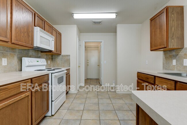 Building Photo - 1644 Cloudy Brook