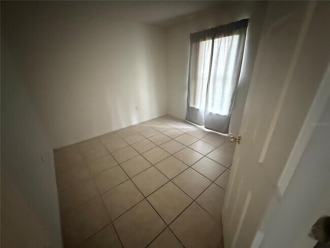 Building Photo - 330 Baccarat Ct