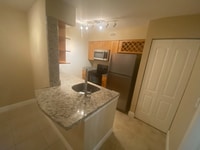 Building Photo - 2861 N Oakland Forest Dr