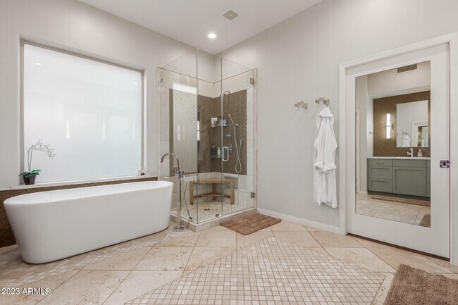 Building Photo - 8919 E Cll Del Palo Verde