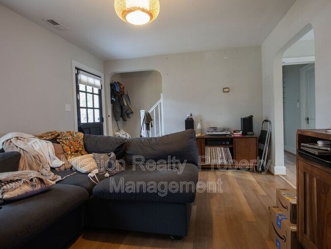 Building Photo - 3409 Idlewood Ave