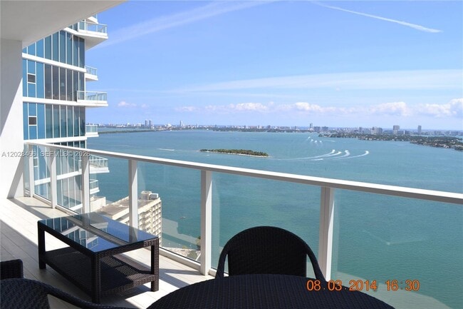 Building Photo - 2020 N Bayshore Dr