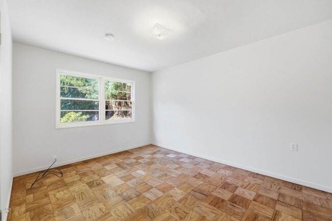 Building Photo - 429 Pope St