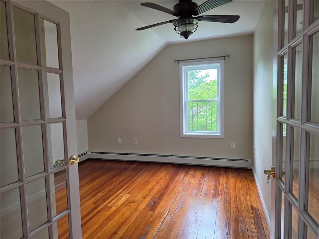 Building Photo - 40 E Barrows St
