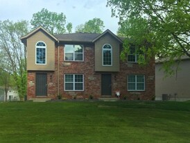 Building Photo - 1415 Village Circle Dr