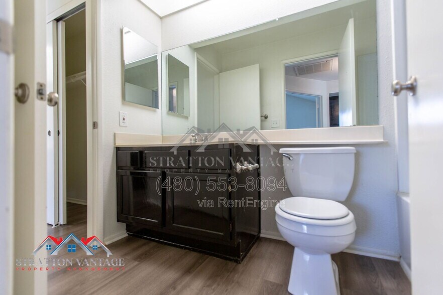 Building Photo - 9415 N 59th Ave