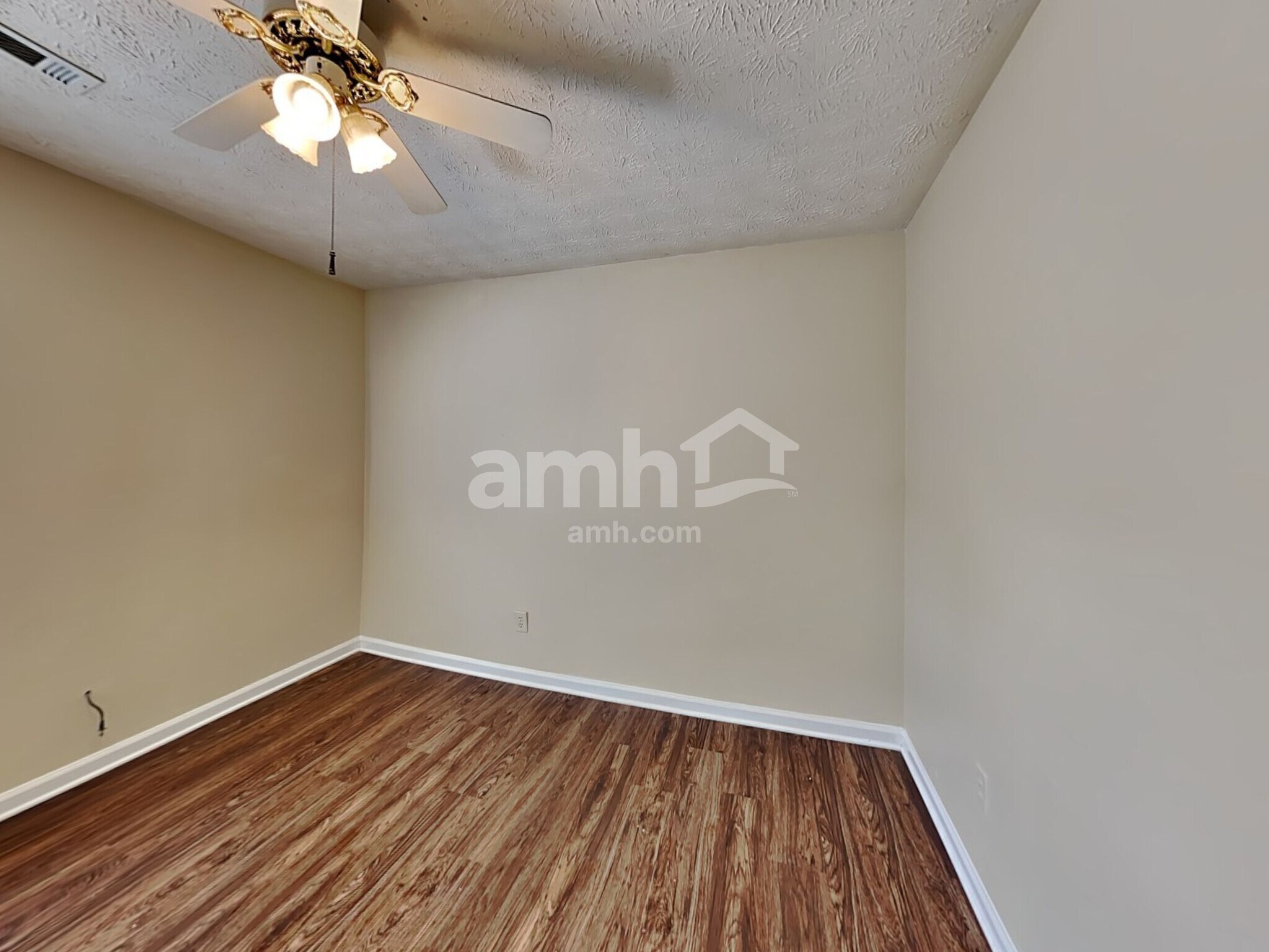 Building Photo - 1314 Sweetwater Ct