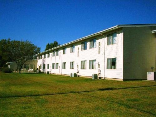 Primary Photo - Summit at Elm Street Apartments