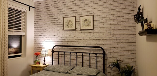 Building Photo - 11366 Sandbank Way