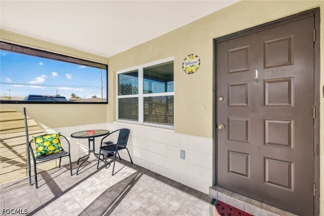 Building Photo - 4831 Tudor Dr