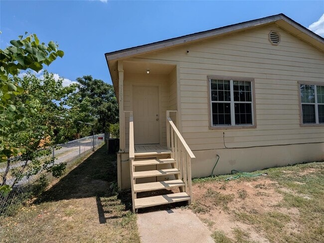 Primary Photo - 7103 Bethune Ave
