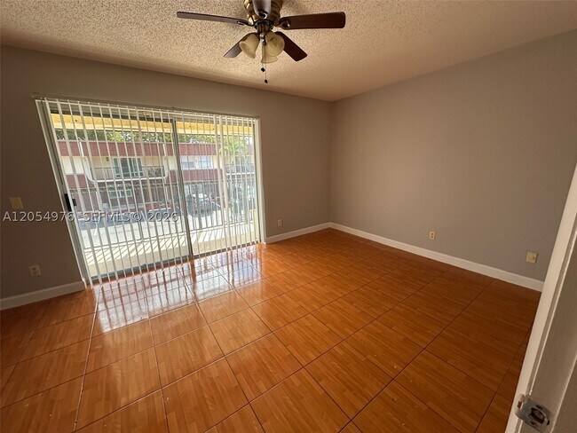 Building Photo - 4159 SW 66th Ln