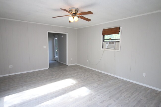 Building Photo - Remodeled 3-Bedroom Home with Modern Upgra...