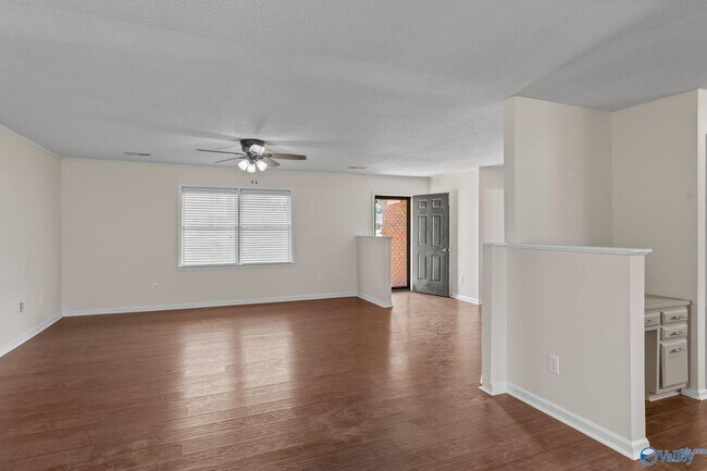 Building Photo - 1011 Sandy Springs Rd NW