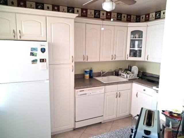 Building Photo - 32 Colonial Club Dr