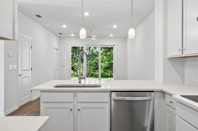 Building Photo - 207 Misty Harbor Trace