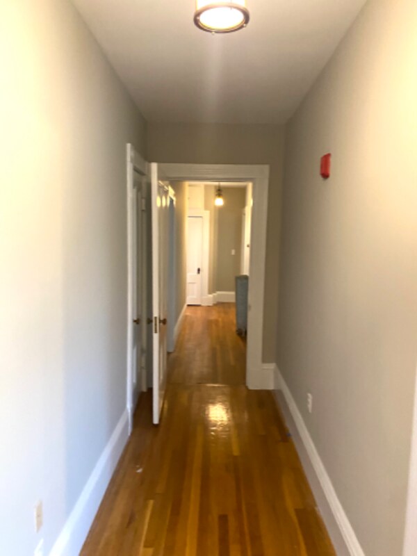 Building Photo - 322 Brookline St