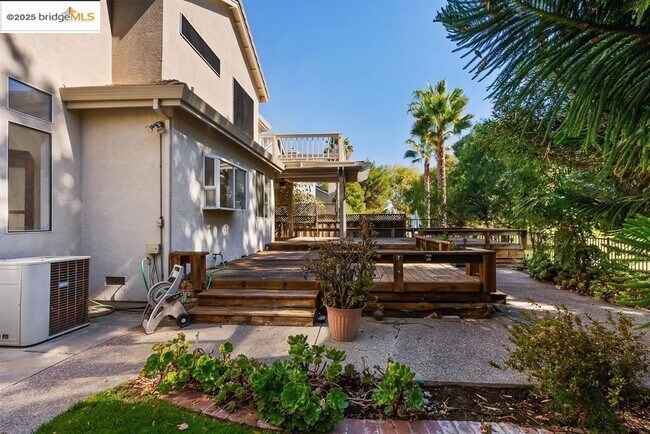 Building Photo - 2250 Prestwick Dr