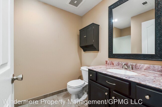 Building Photo - 2 br, 2 bath House - 5170 S. Surprise  Wy ...