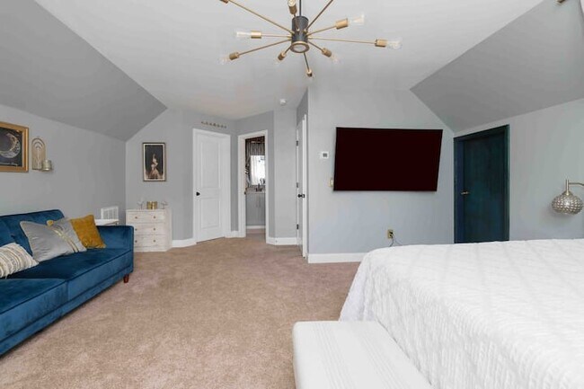 Building Photo - 460 Star Ridge Rd