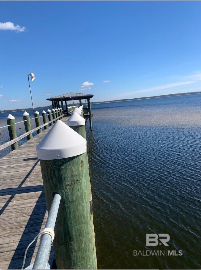 Building Photo - 3172 Vista Delmar Dr