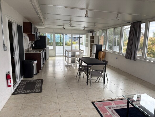 Building Photo - 721 Hillside Ave