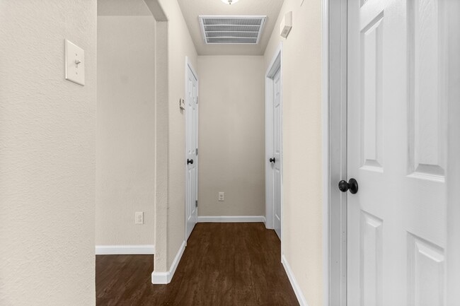 Building Photo - 2306 Urban Forest Ct