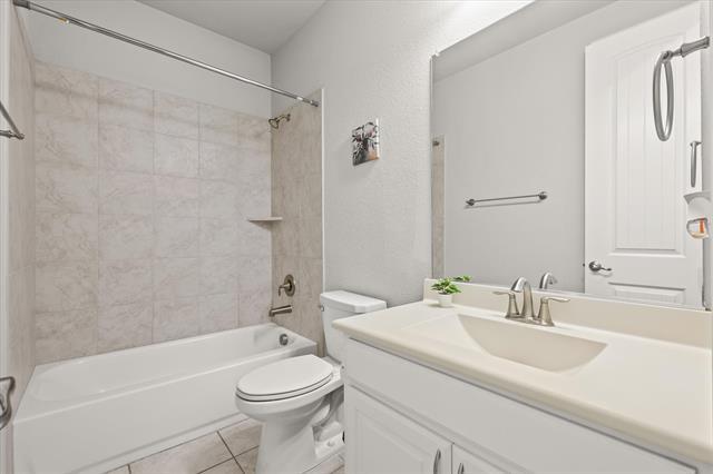 Building Photo - 2402 Long Meadow Way