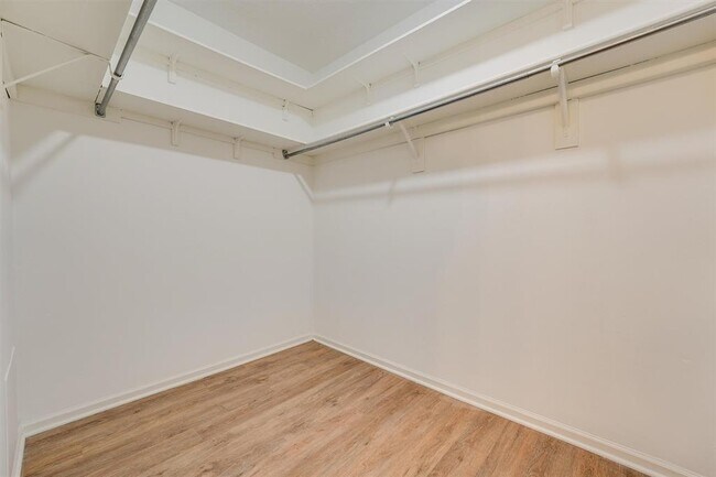 Building Photo - 21 E Brookberry Ct
