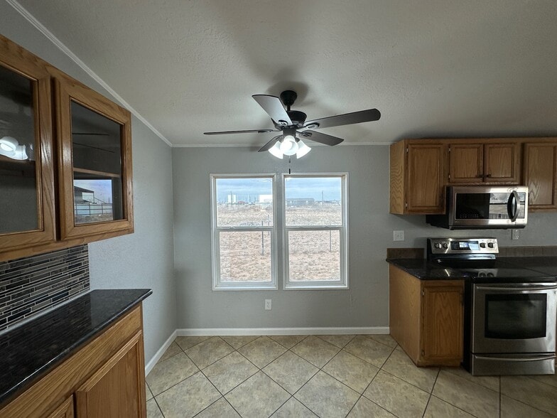 Building Photo - 7301 E County Road 62