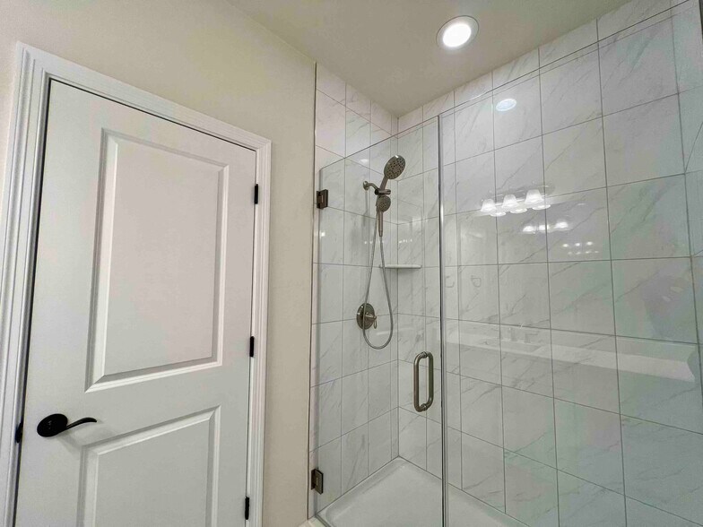 Building Photo - 3 Archer Dr