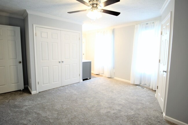 Building Photo - Renovated Single Family Home in the Heart ...
