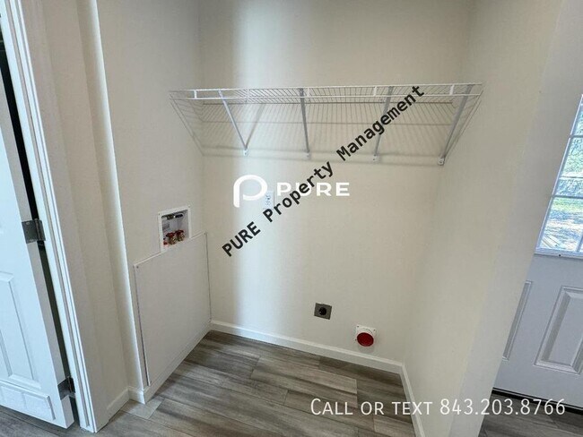 Building Photo - Mt Pleasant Homes GREAT LOCATION!!!!