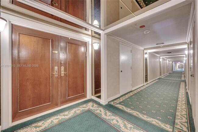Building Photo - 10175 Collins Ave