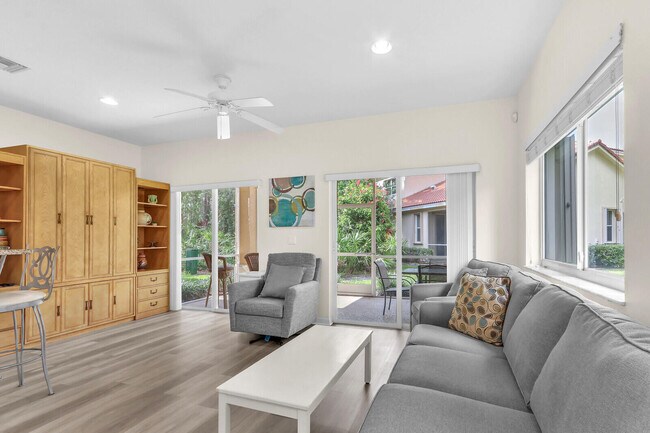 Building Photo - 8931 Sandshot Ct