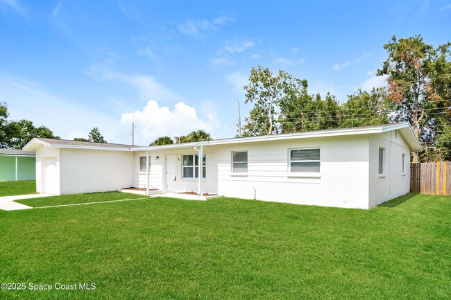 Building Photo - 980 Butia St