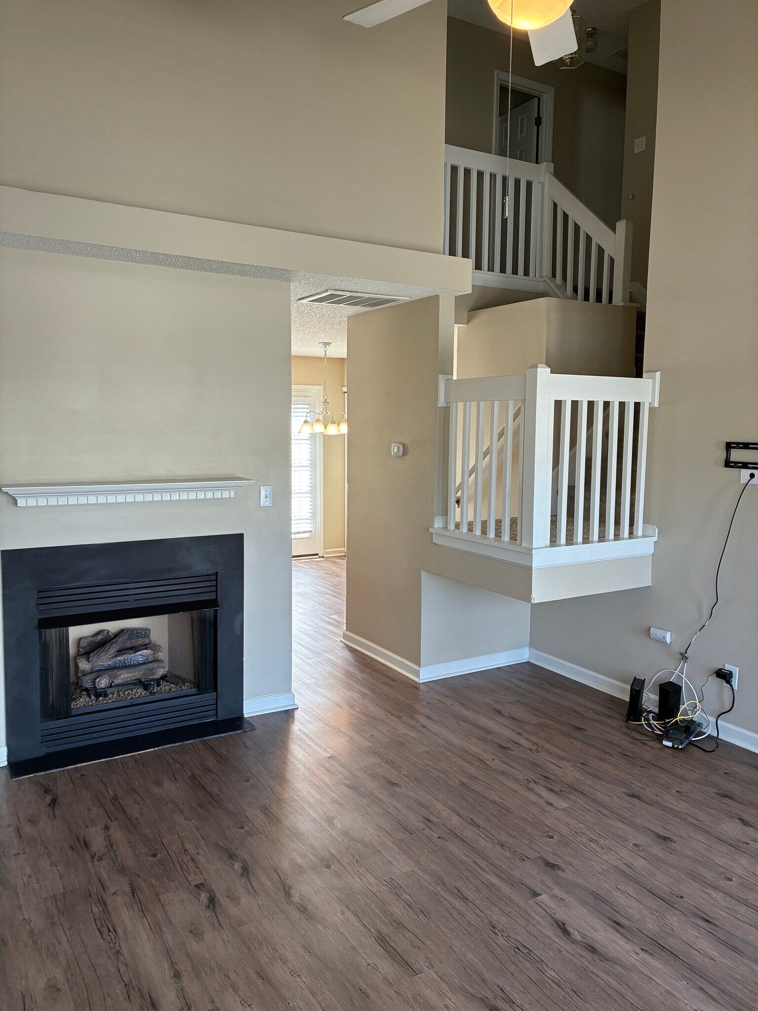 Building Photo - 1 Meadow Crossing Ct