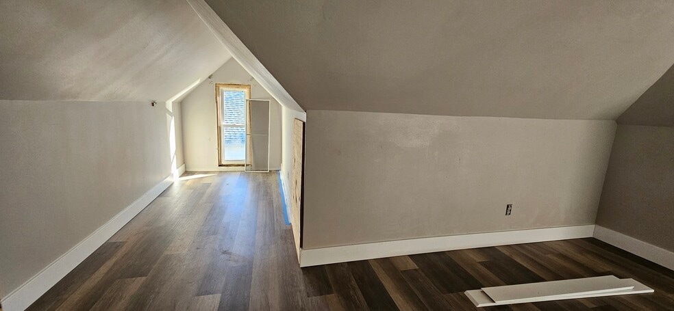 Upstairs - 1045 11th St