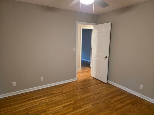 Building Photo - 4886 Candlewood Ln