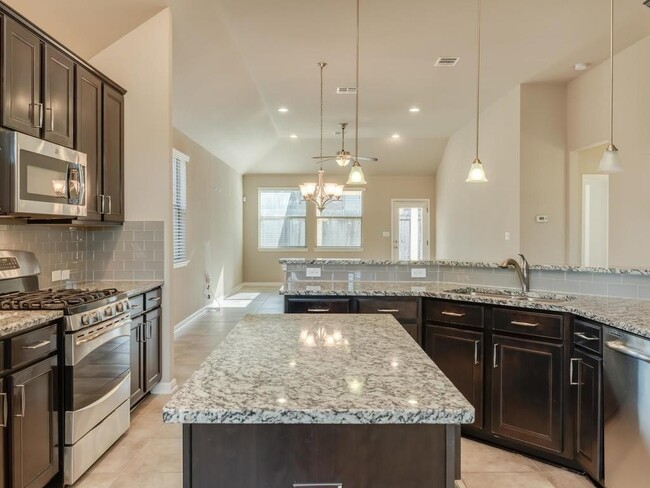 Building Photo - 2104 Granite Hill Dr