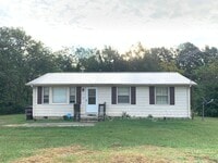 Building Photo - 410 Cody St