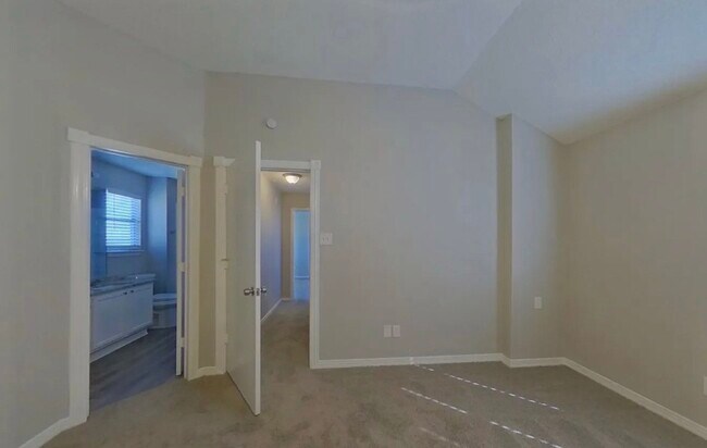 Building Photo - Amazing 3-Bedroom Home in Arlington