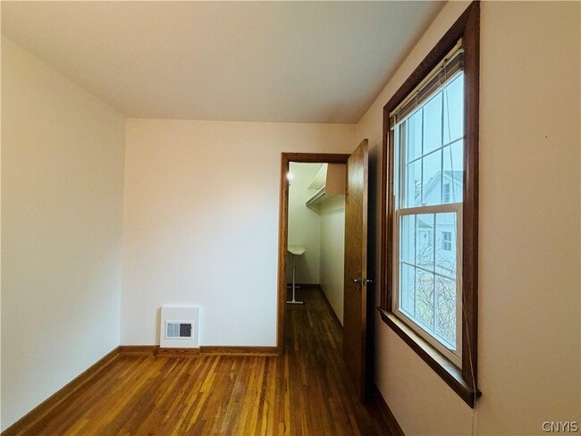 Building Photo - 4 Grant St