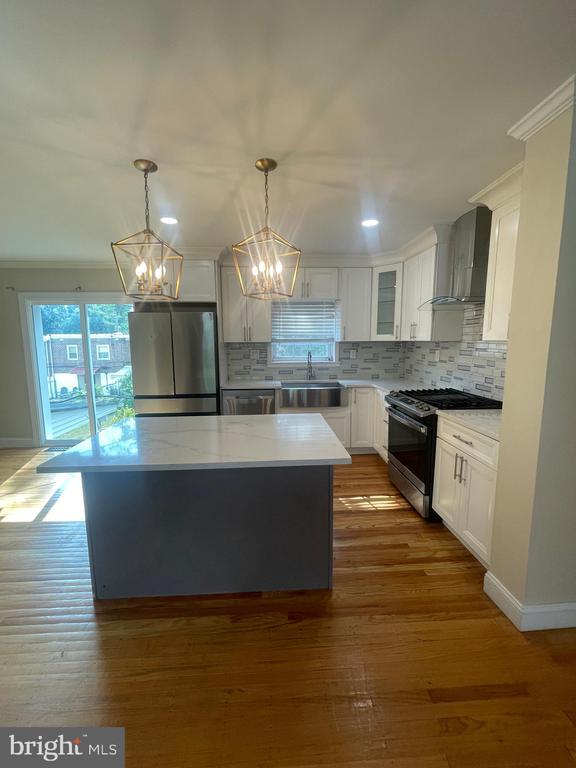 Building Photo - 3300 Kayford Cir