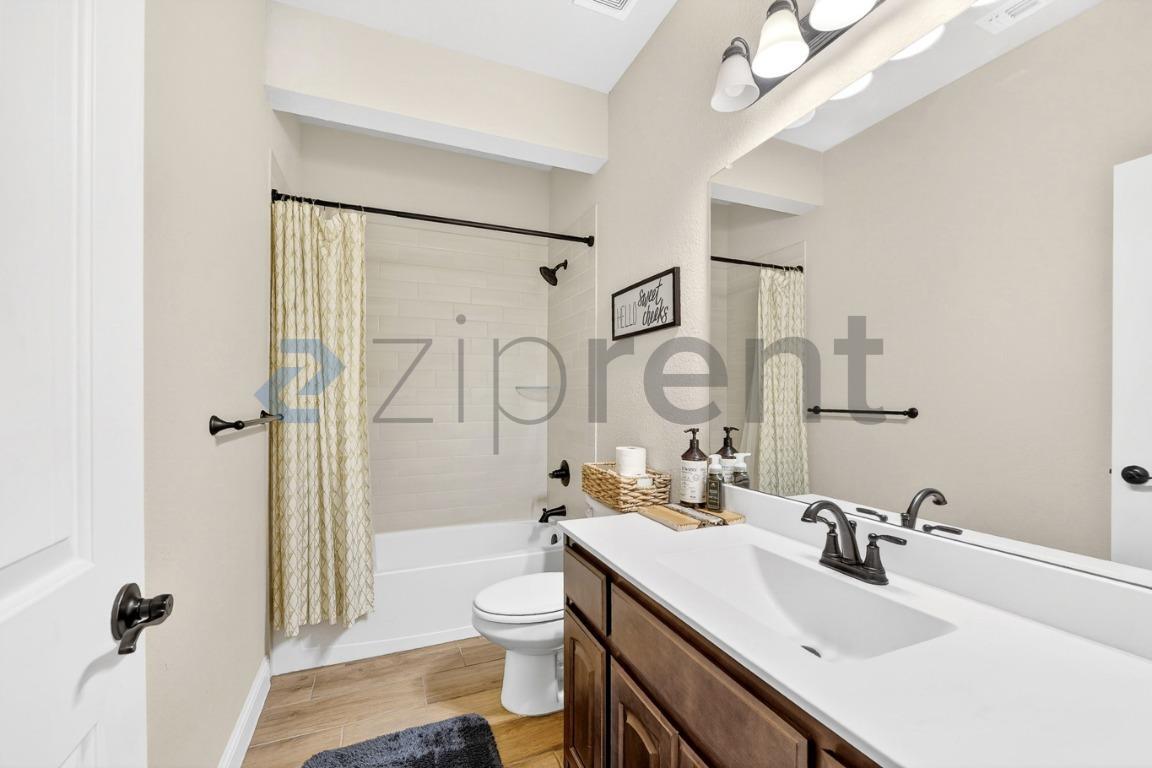 Building Photo - 12501 Eagles Bluff