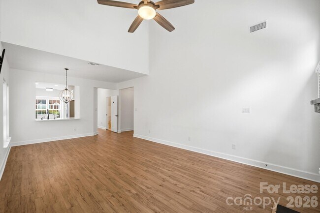 Building Photo - 4084 Holly Villa Cir