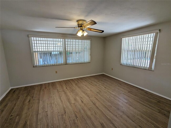 Building Photo - 11230 Kapok Ave