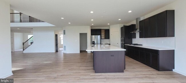Building Photo - 9431 Alloway Dr