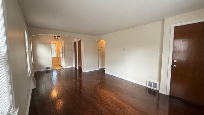 Building Photo - 2042 13th St