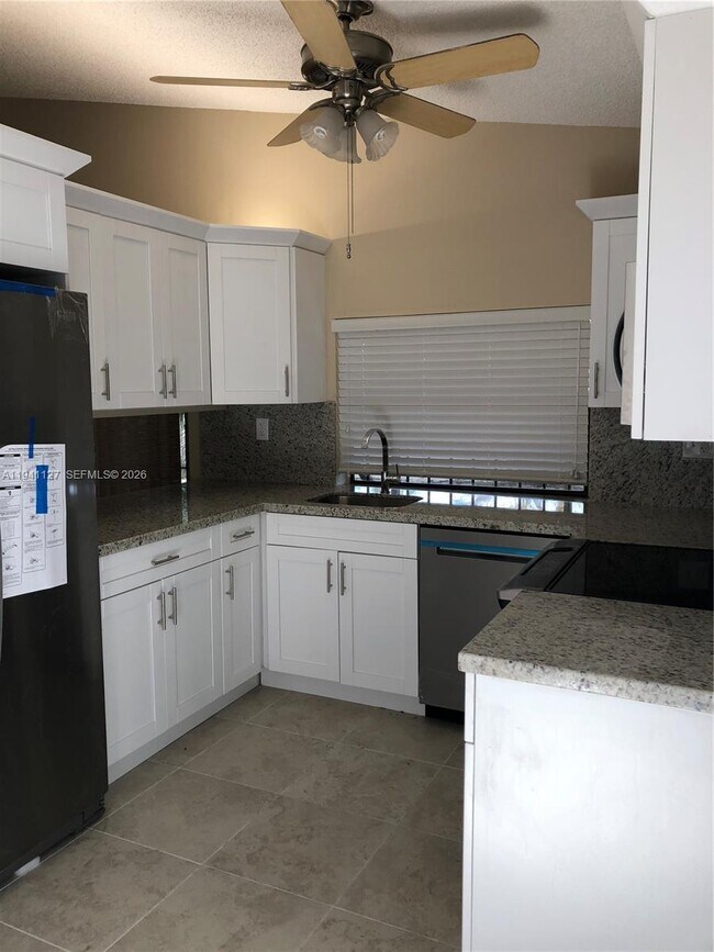 Building Photo - 9164 SW 132nd Ln